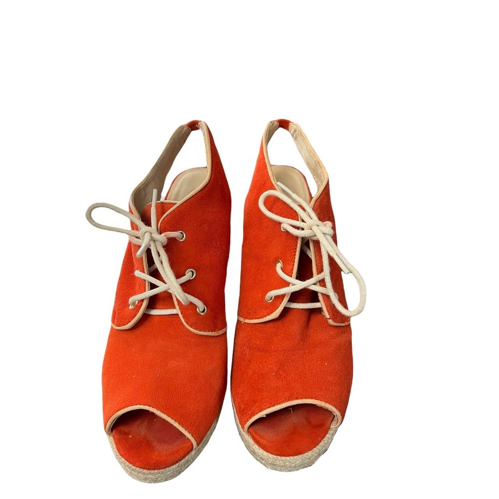 La Victoire Wedge size: 8.5